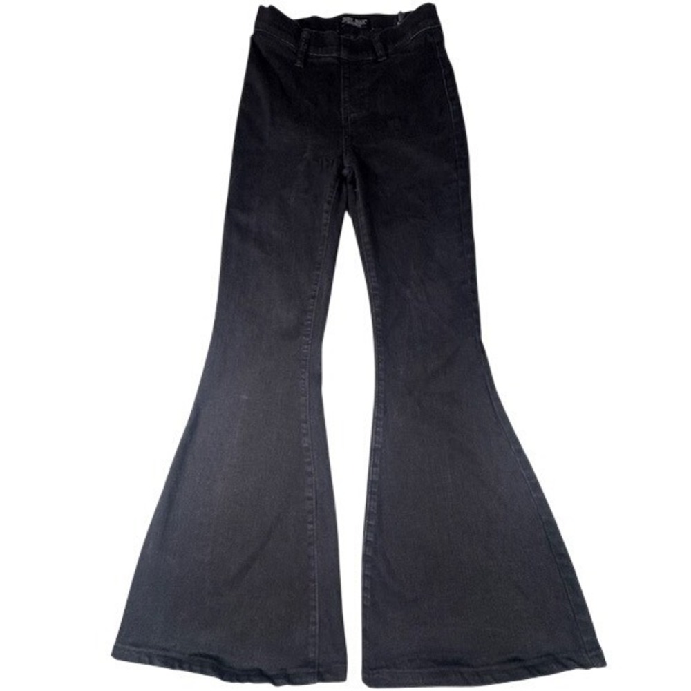KUT from the Kloth Women's Size 10 Ana High Rise Flare Jeans Medium Wash